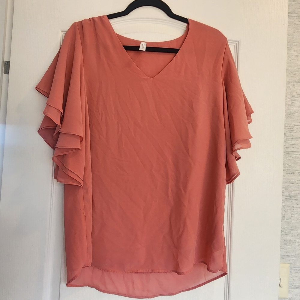 Zenana Outfitters Ruffle Sleeve V-Neck Blouse Size S Euc